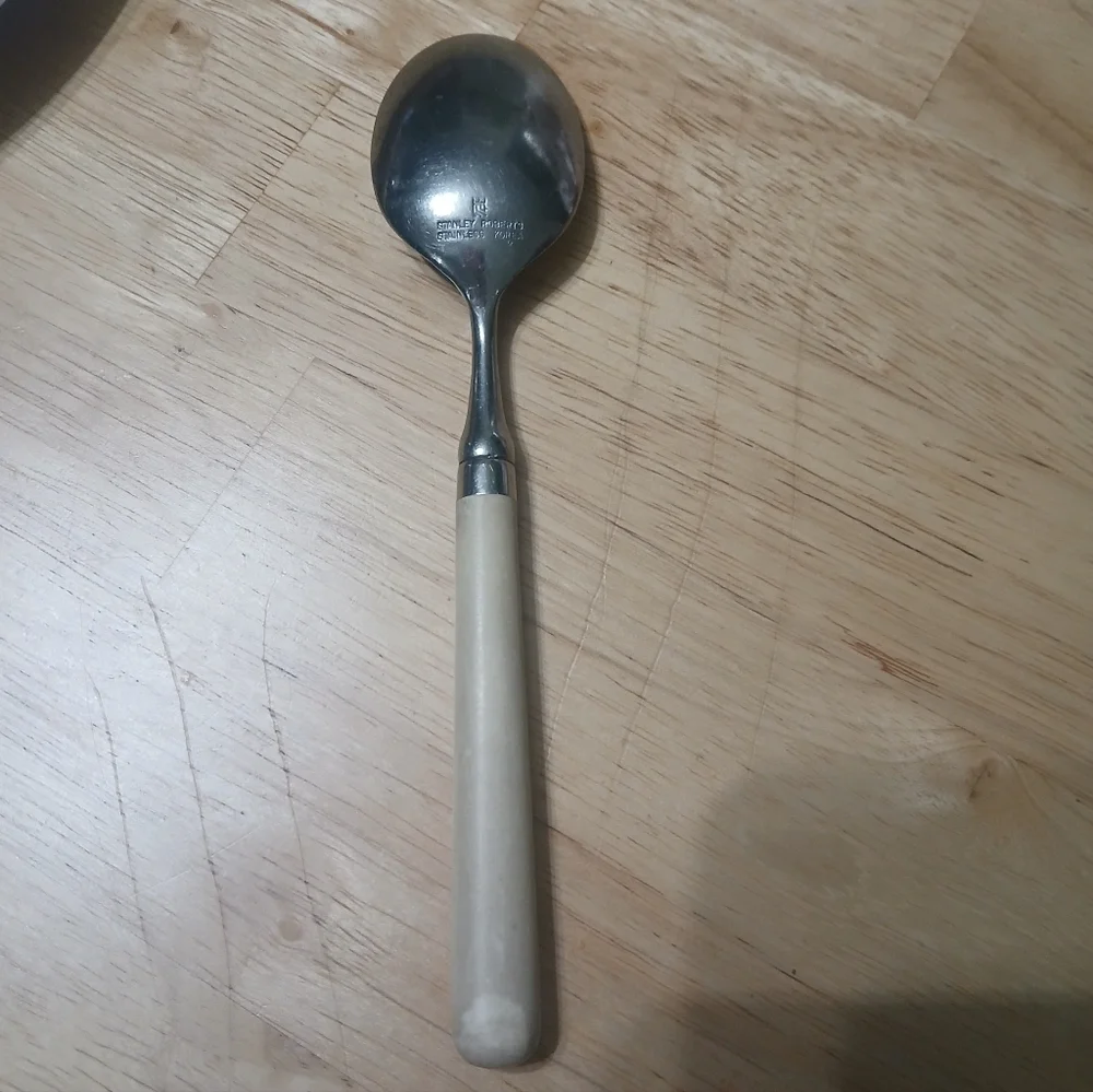Vintage Stanley Roberts SPECTRUM Ivory Stainless Korea Steel Soup Spoon 8 in